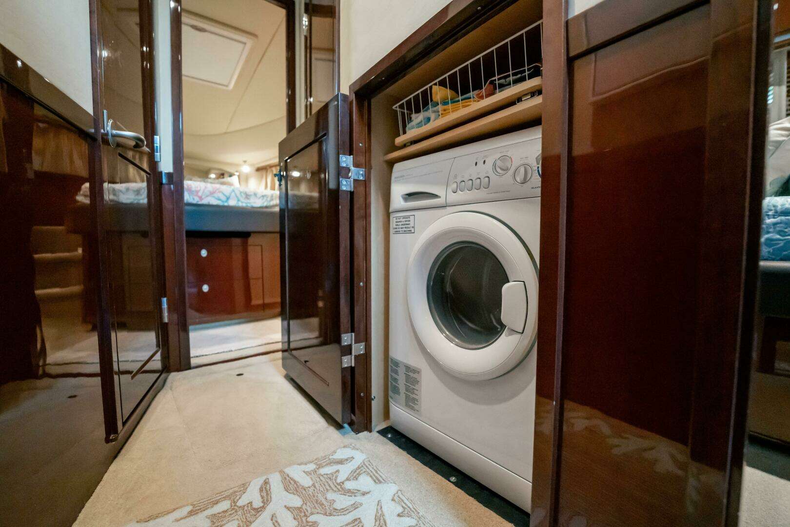 2007 Sea Ray 580 Sedan Bridge - Image 39