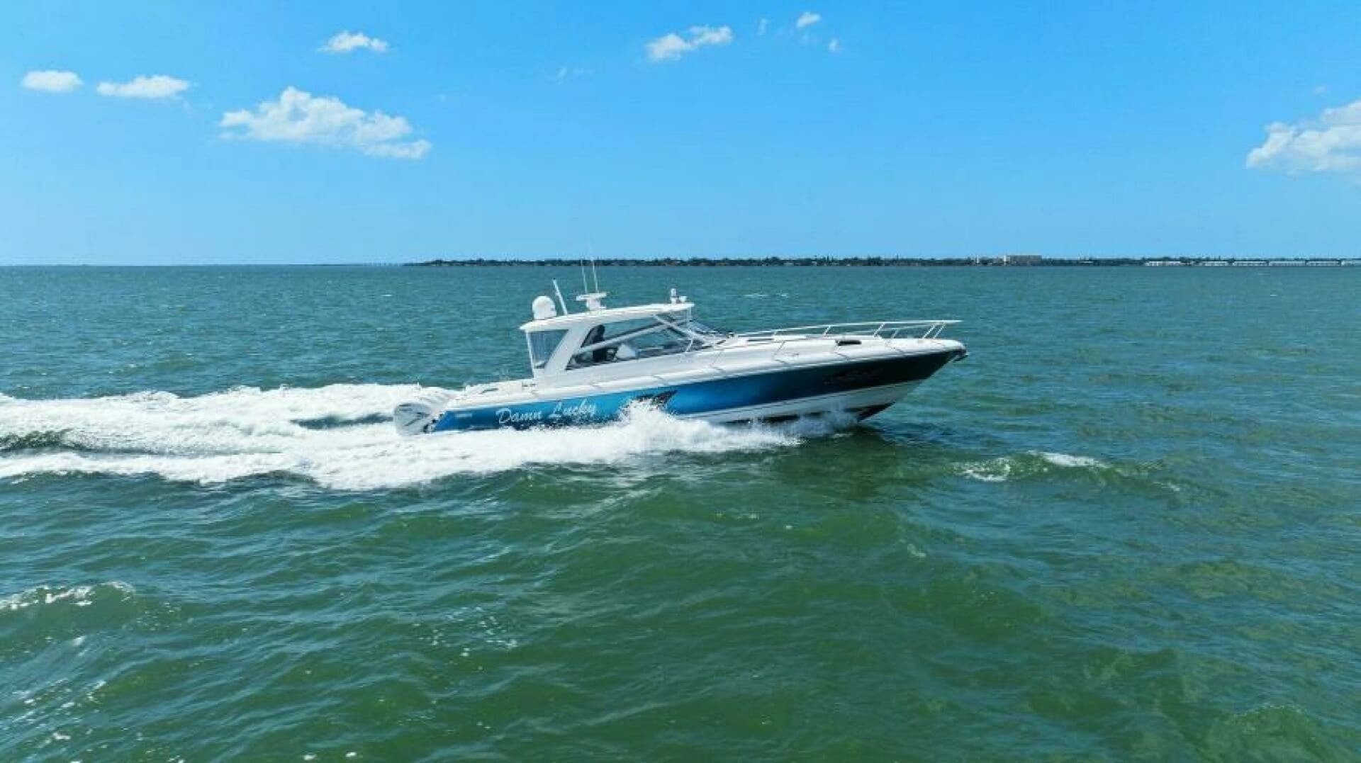 2019 Intrepid 475 Sport Yacht - Image 40