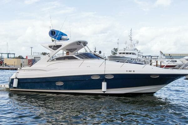2008 Regal 2760 Sport Yacht - Image 1