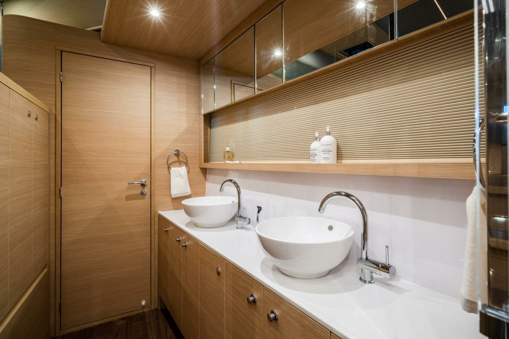 2023 Aquila 54 Yacht - Image 53