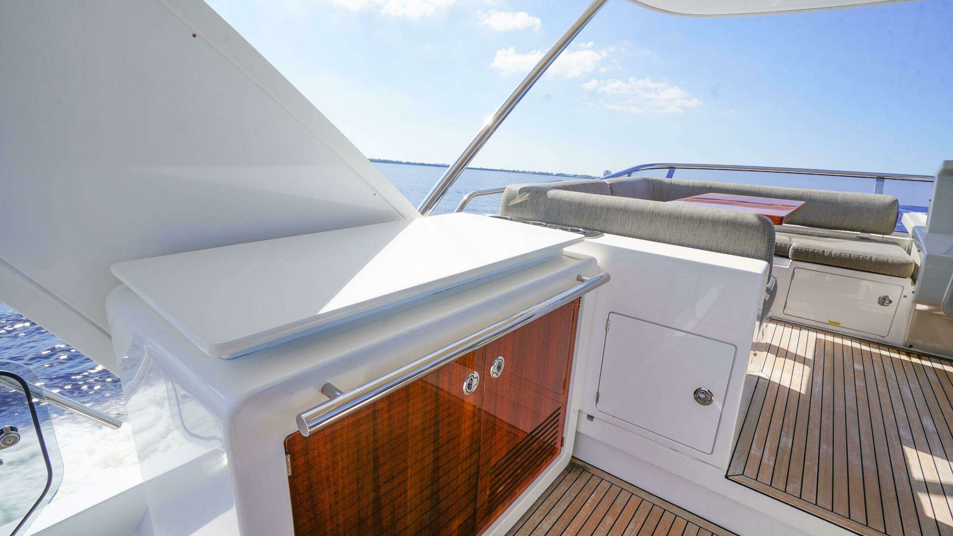 2017 Azimut 66 Flybridge - Image 54
