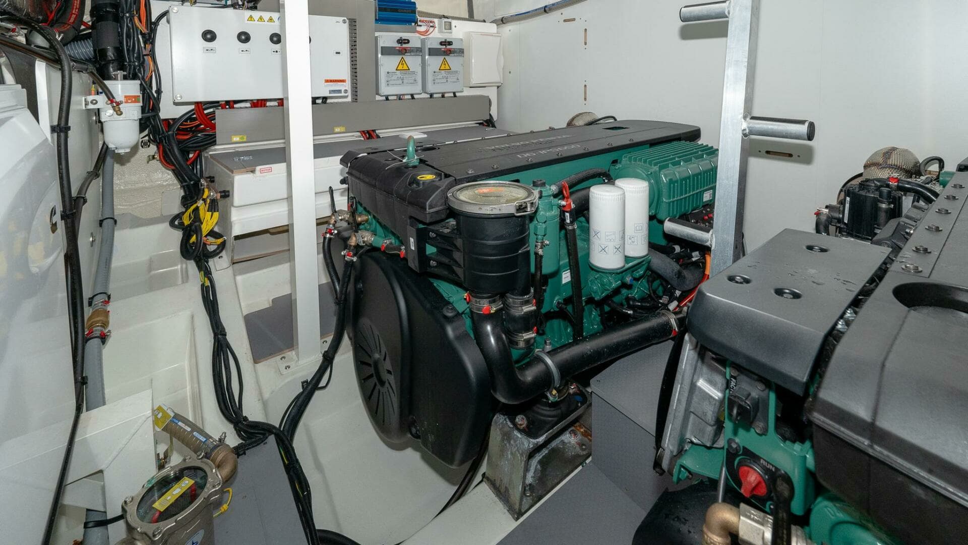 2023 Prestige 520 S - Image 28