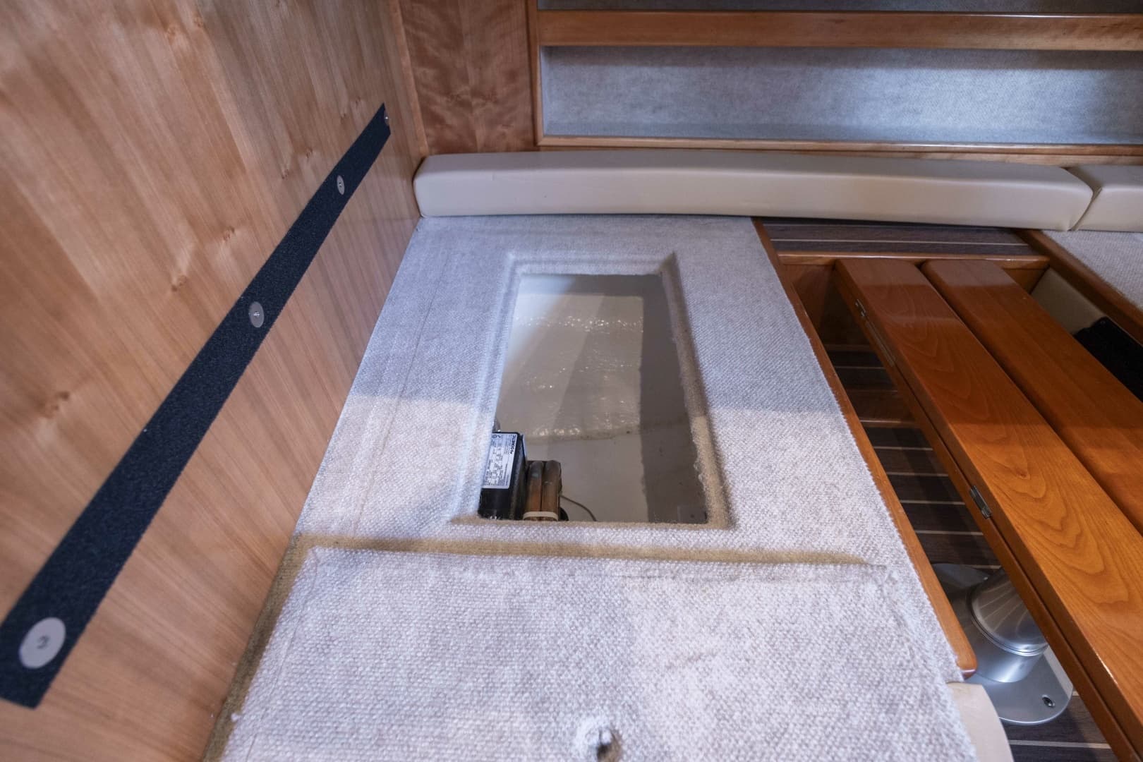 2019 Albemarle 410 Express Fisherman - Image 97
