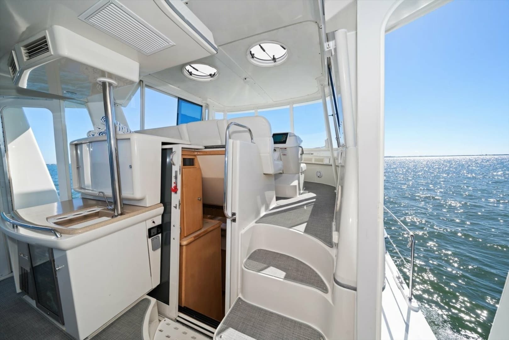 1998 Carver 455 Aft Cabin MY - Image 20