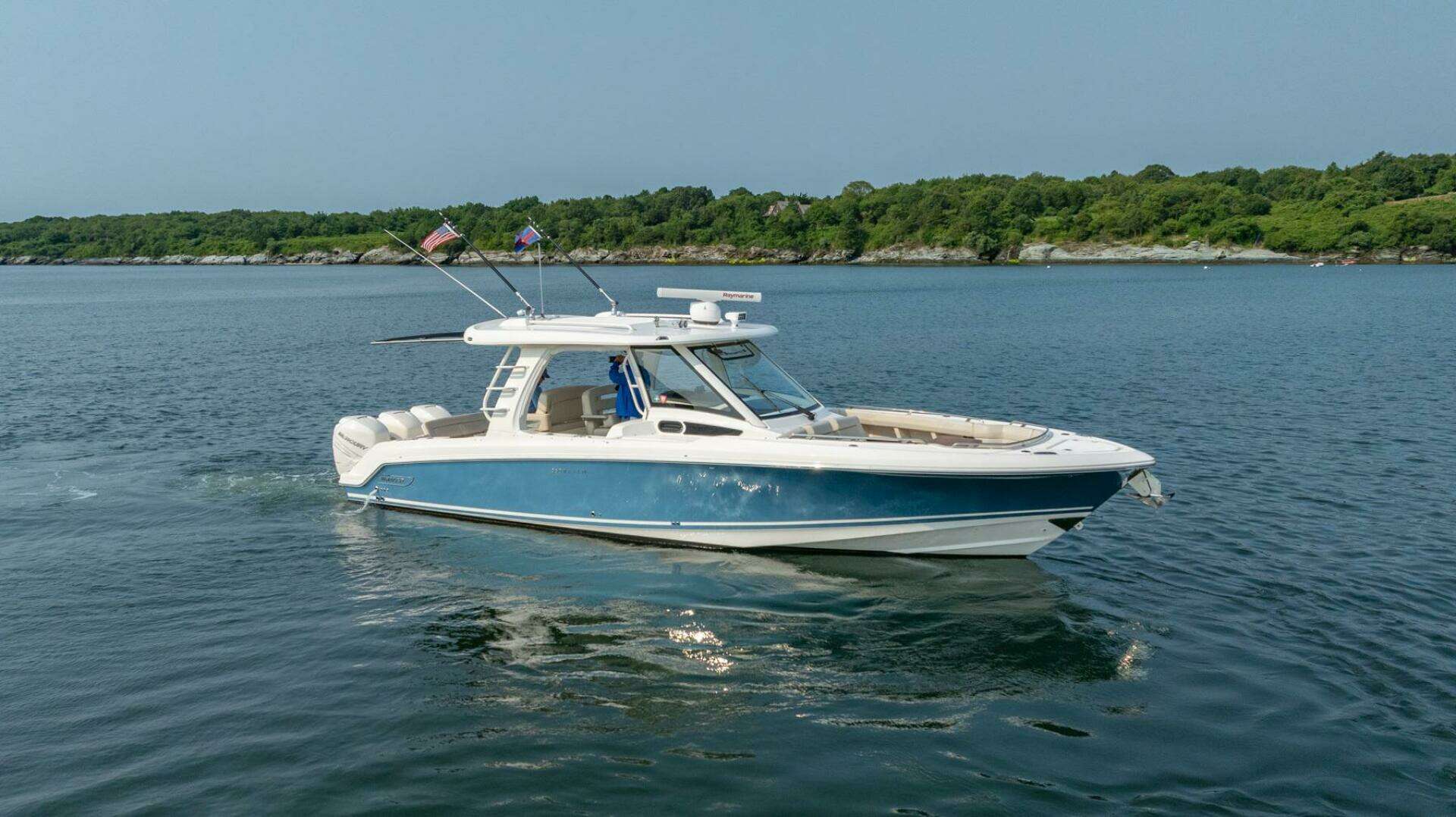 2019 Boston Whaler 350 EX Realm - Image 7