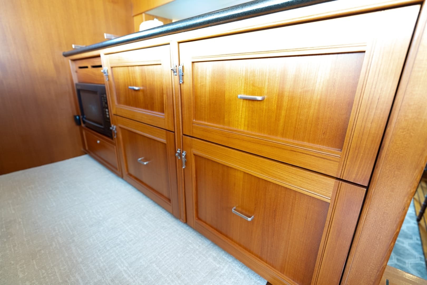 2015 Marlow Explorer 49E - Image 21
