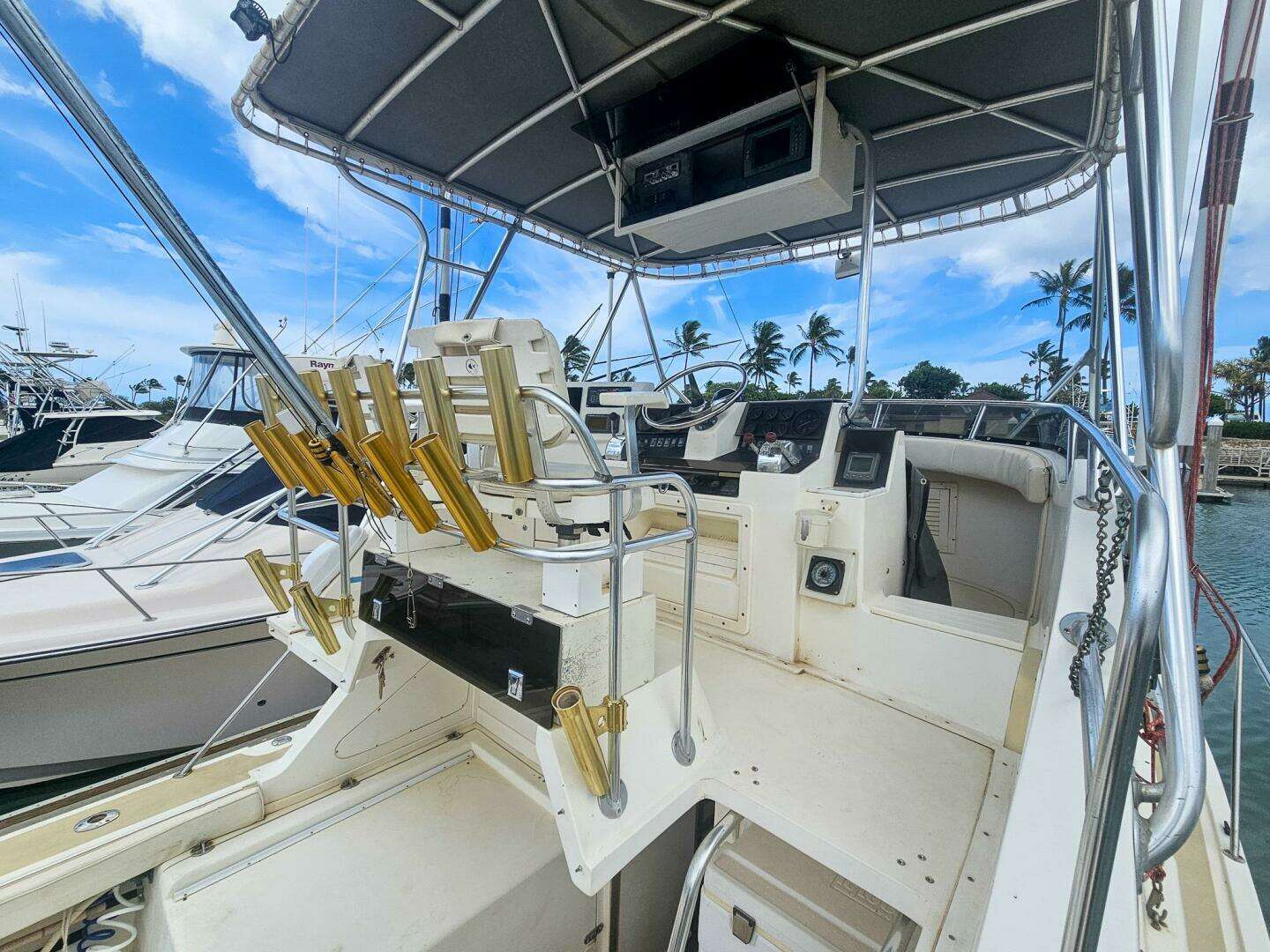 1992 Blackfin Flybridge - Image 4