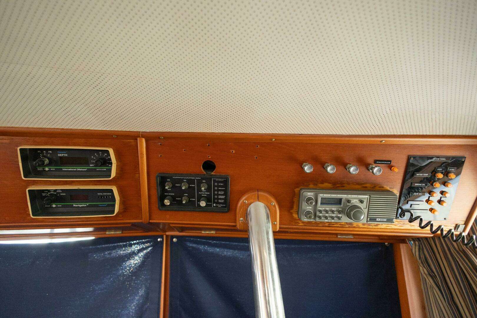 1985 Grand Banks Classic - Image 21