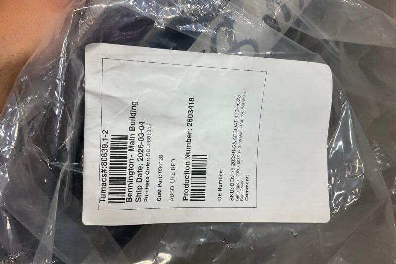 Plastic-wrapped label for Bennington S 20 SSR, 2026 model, with shipping details.