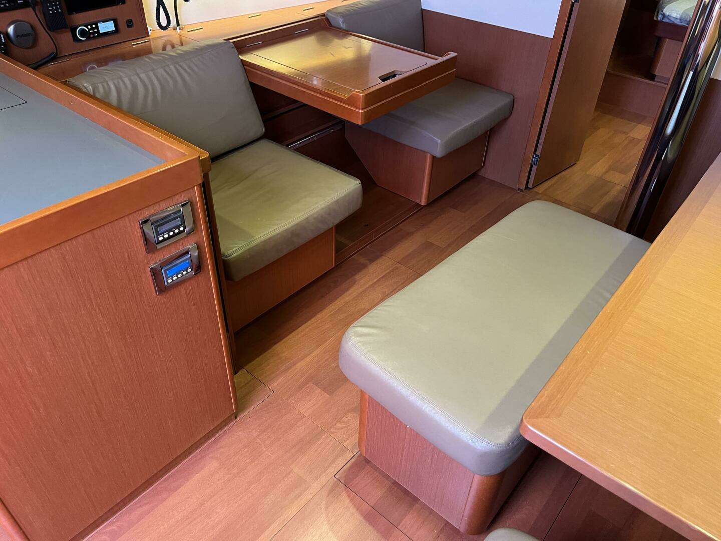2013 Beneteau Oceanis 48 - Image 21