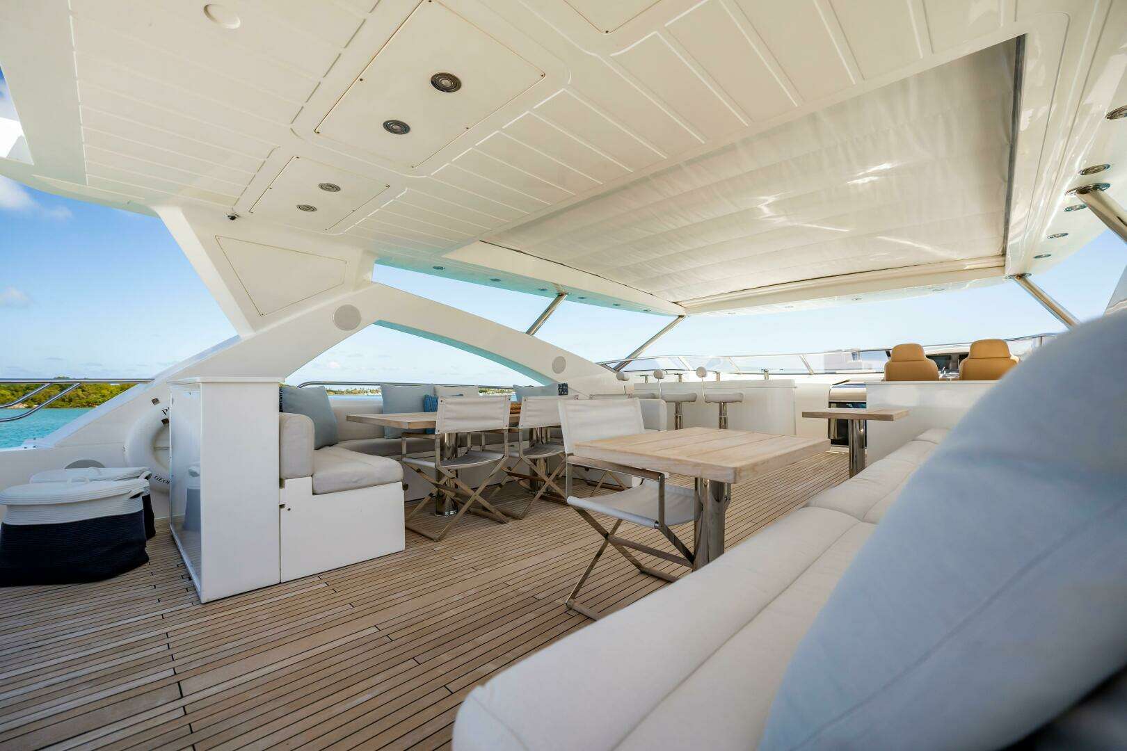 2011 Sunseeker 34 Metre Yacht - Image 15