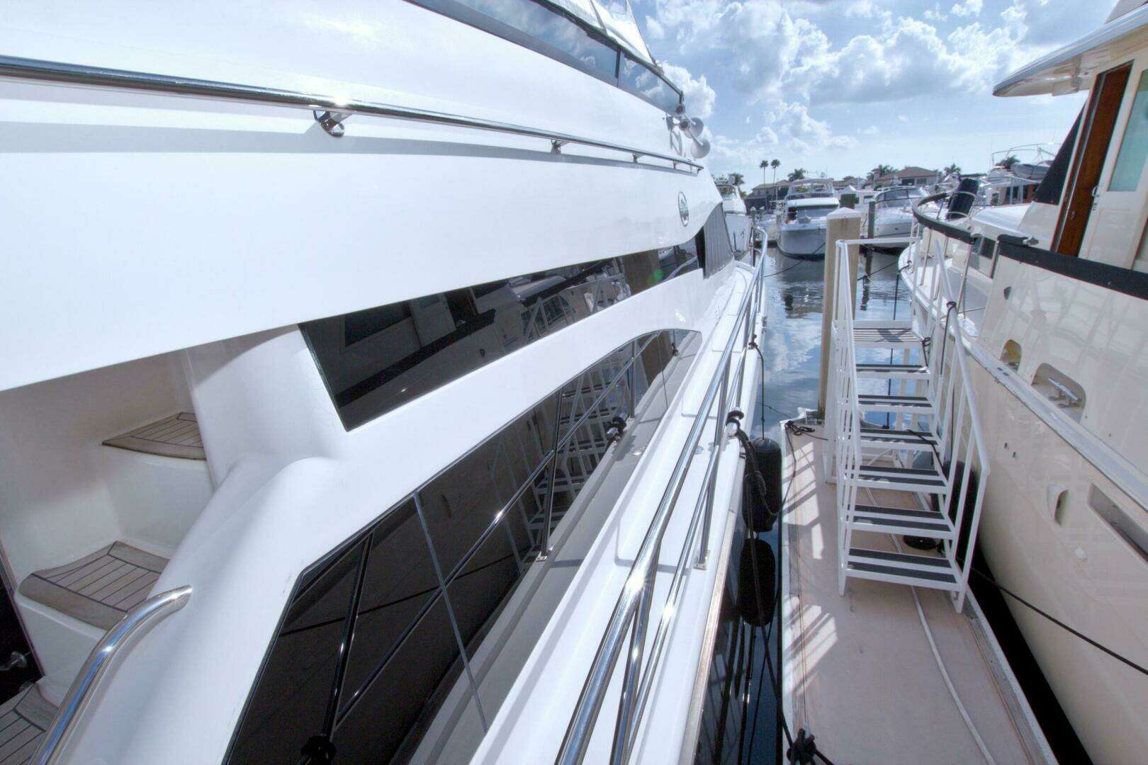 2005 Neptunus 62 Flybridge - Image 10