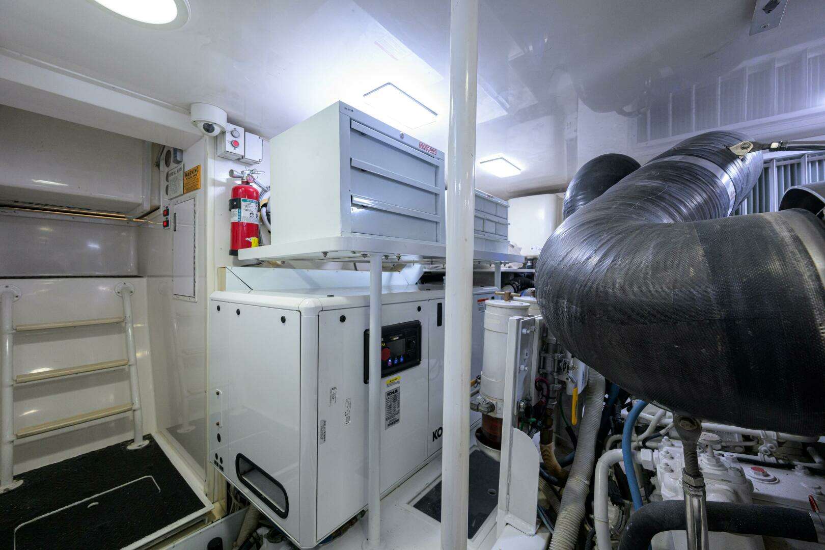2007 Viking 64 Convertible - Image 52