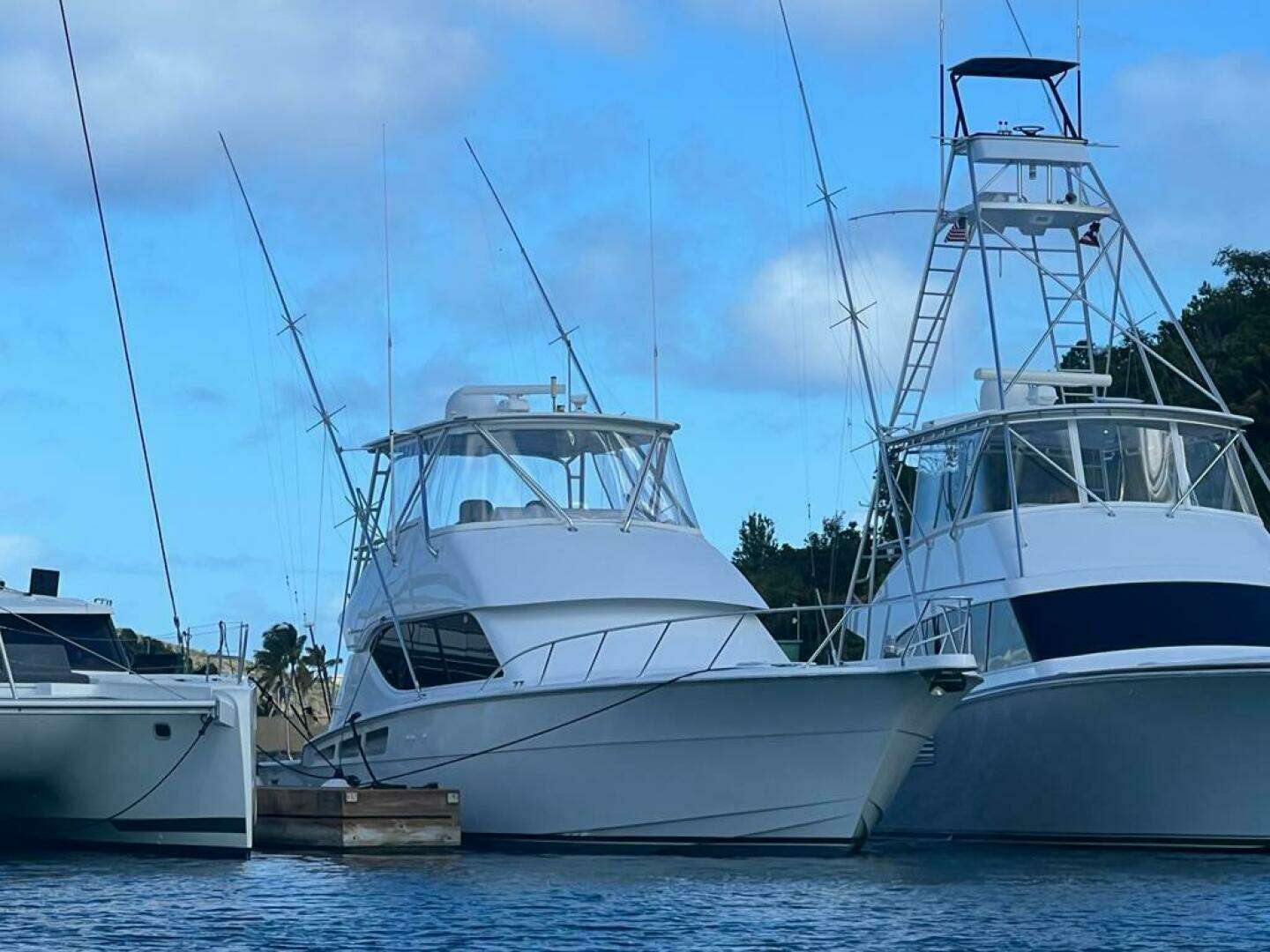 2005 Hatteras 50 Convertible - Image 7