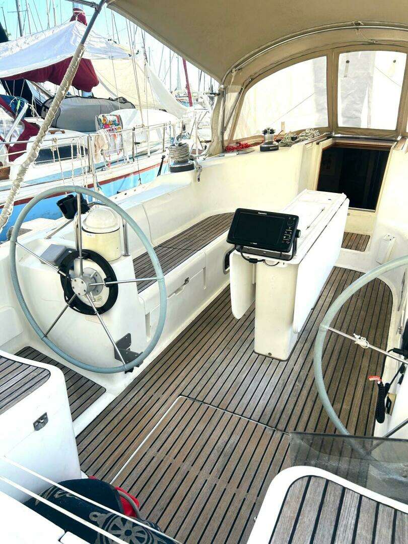 2000 Jeanneau Sun Odyssey - Image 12