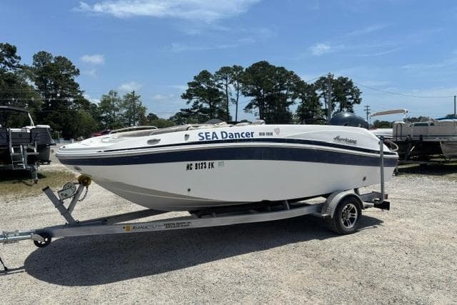 2018 Hurricane SunDeck Sport 192 OB