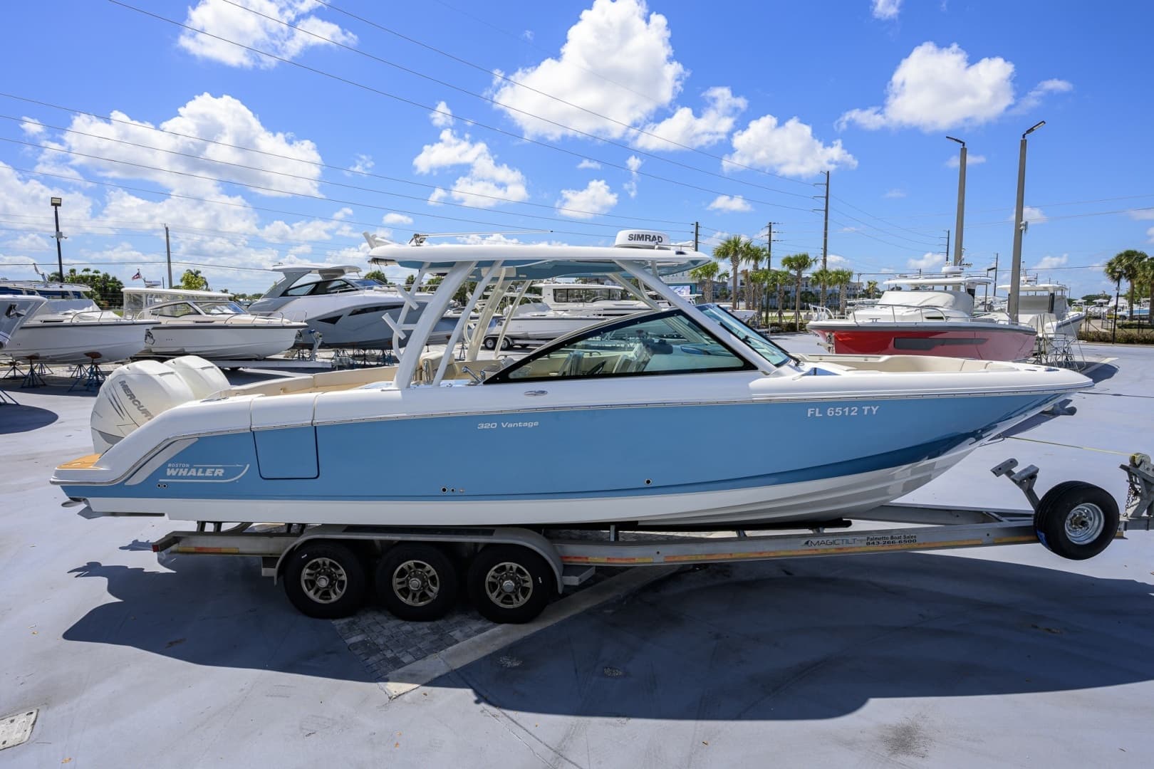 2023 Boston Whaler Vantage - Image 14