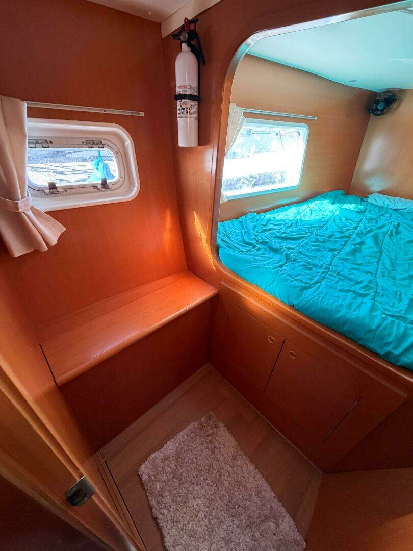 2005 Lagoon 380S - Image 58