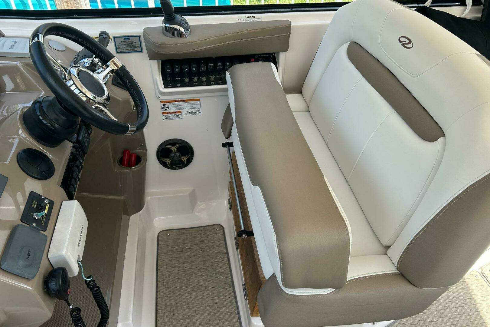 2016 Regal 35 Sport Coupe - Image 12