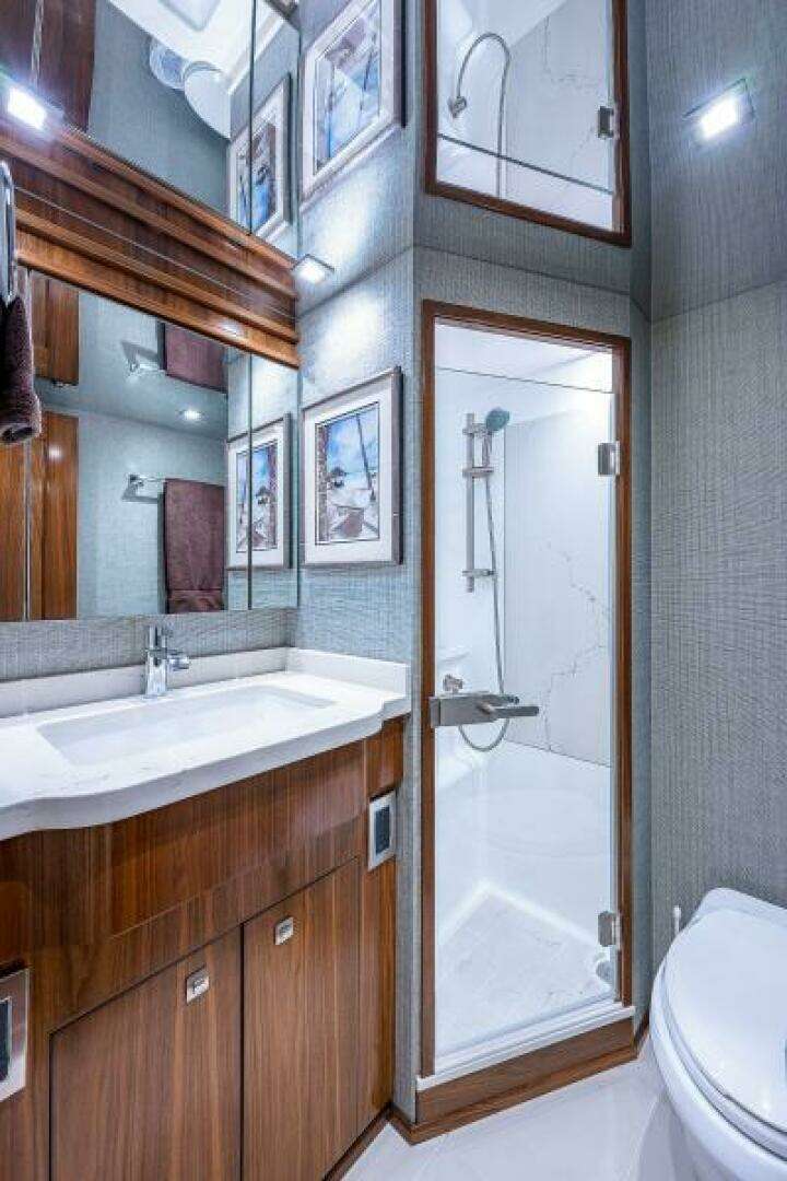 2017 Viking 75 Motoryacht - Image 38