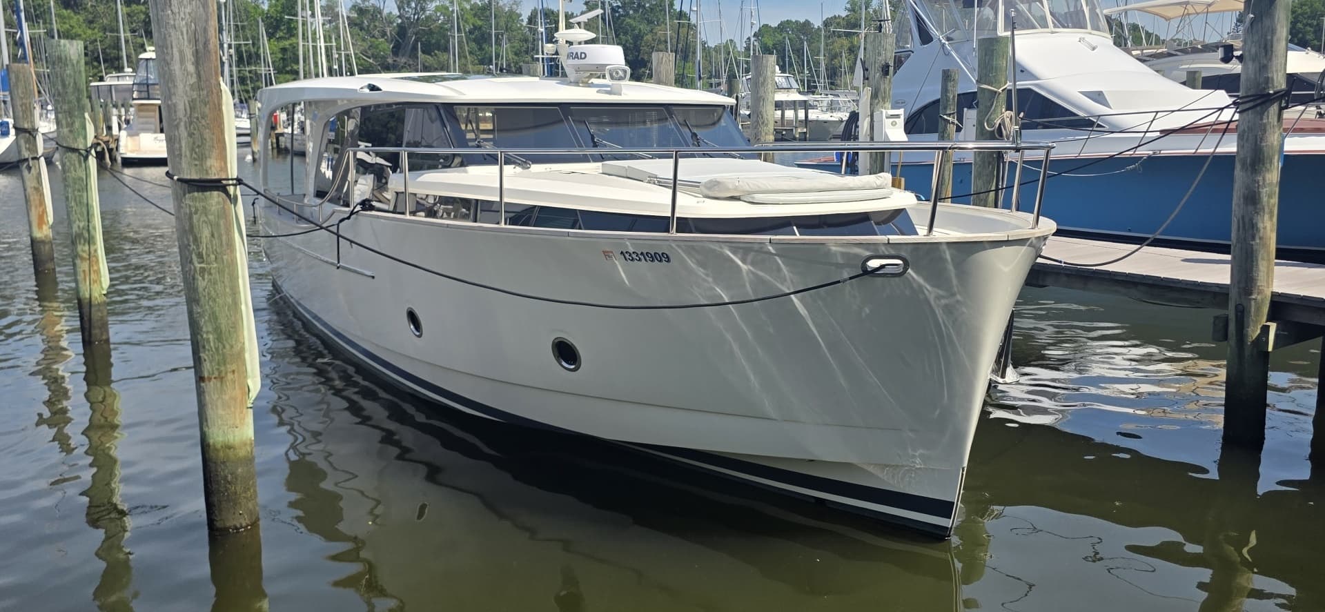 2023 Greenline 40 Hybrid - Image 3