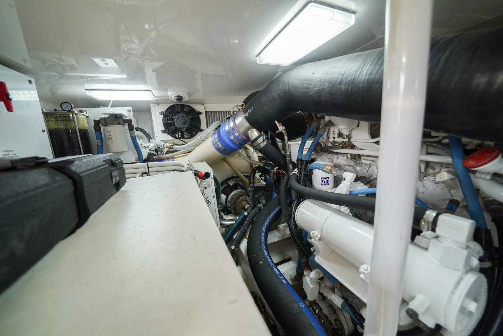 2007 Viking 45 Convertible - Image 54