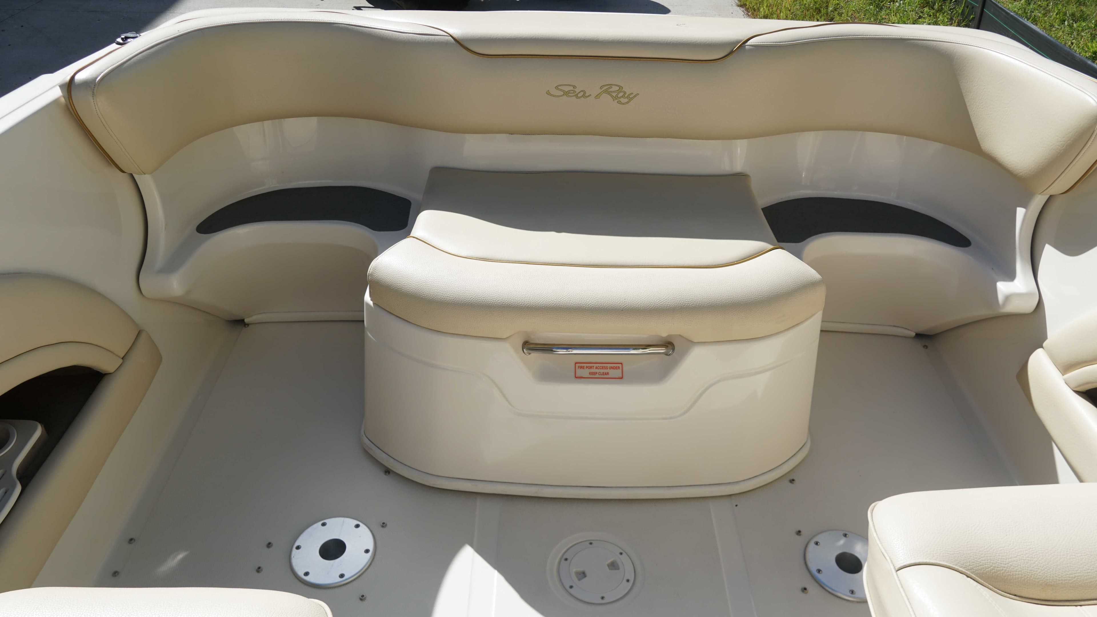 1999 Sea Ray Overnighter - 13