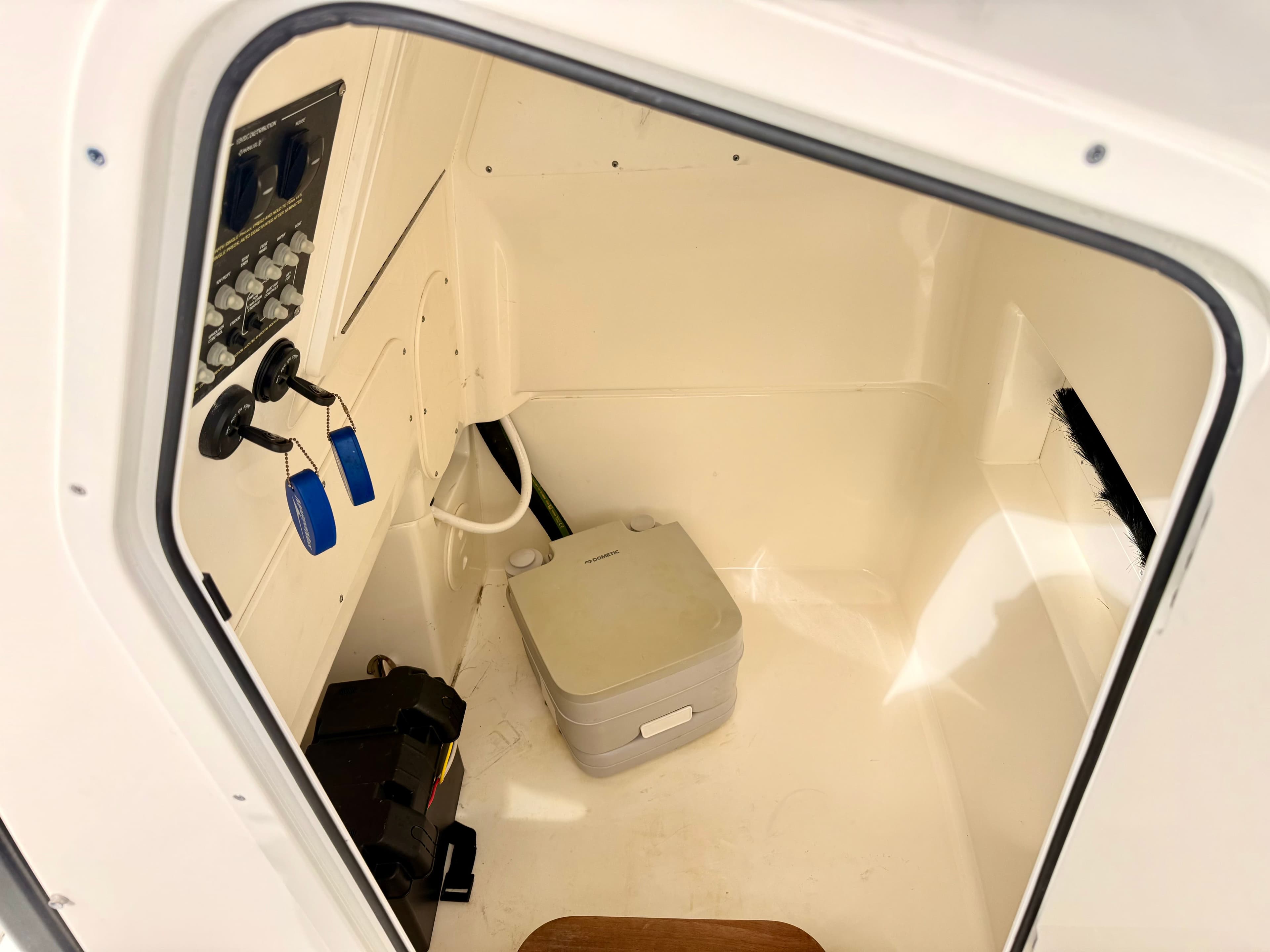 2024 Boston Whaler 280 Dauntless - 48