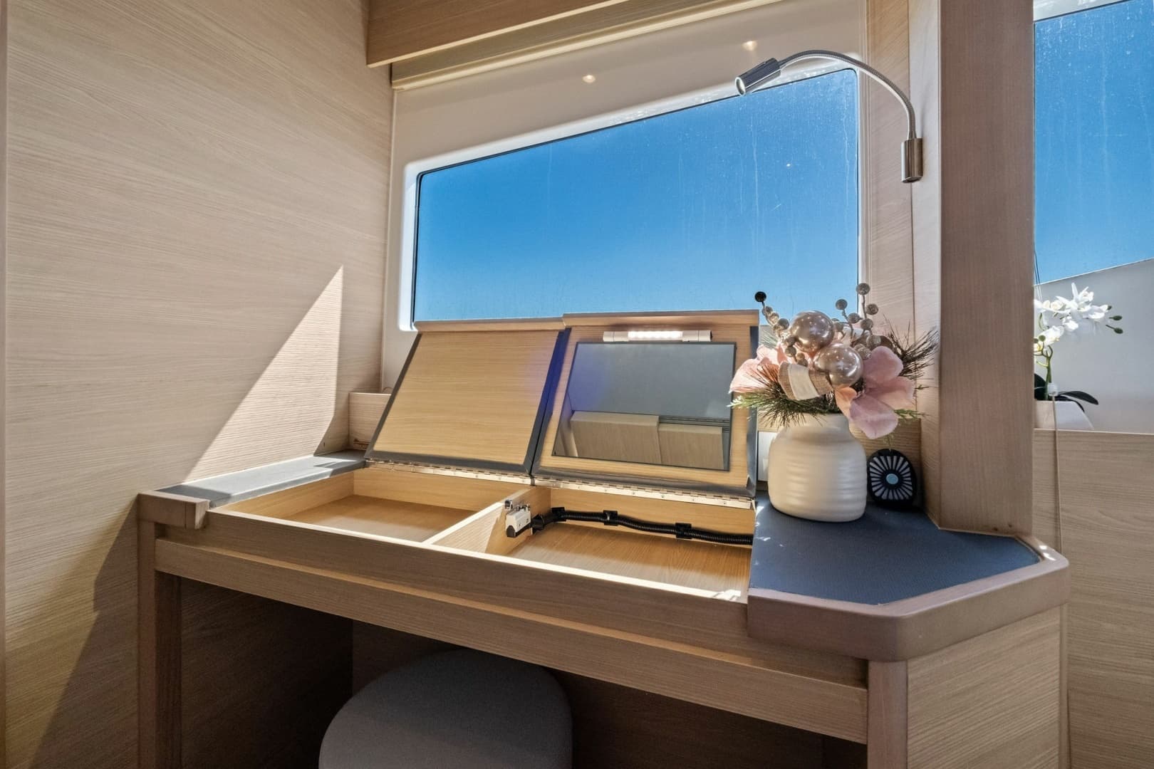 2022 Aquila 54 Yacht - Image 39