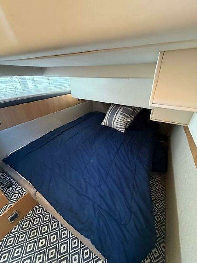 2015 Fairline Squadron 42 - Image 29