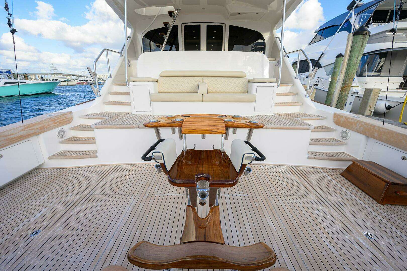 2020 Viking 92 Enclosed Bridge - Image 35