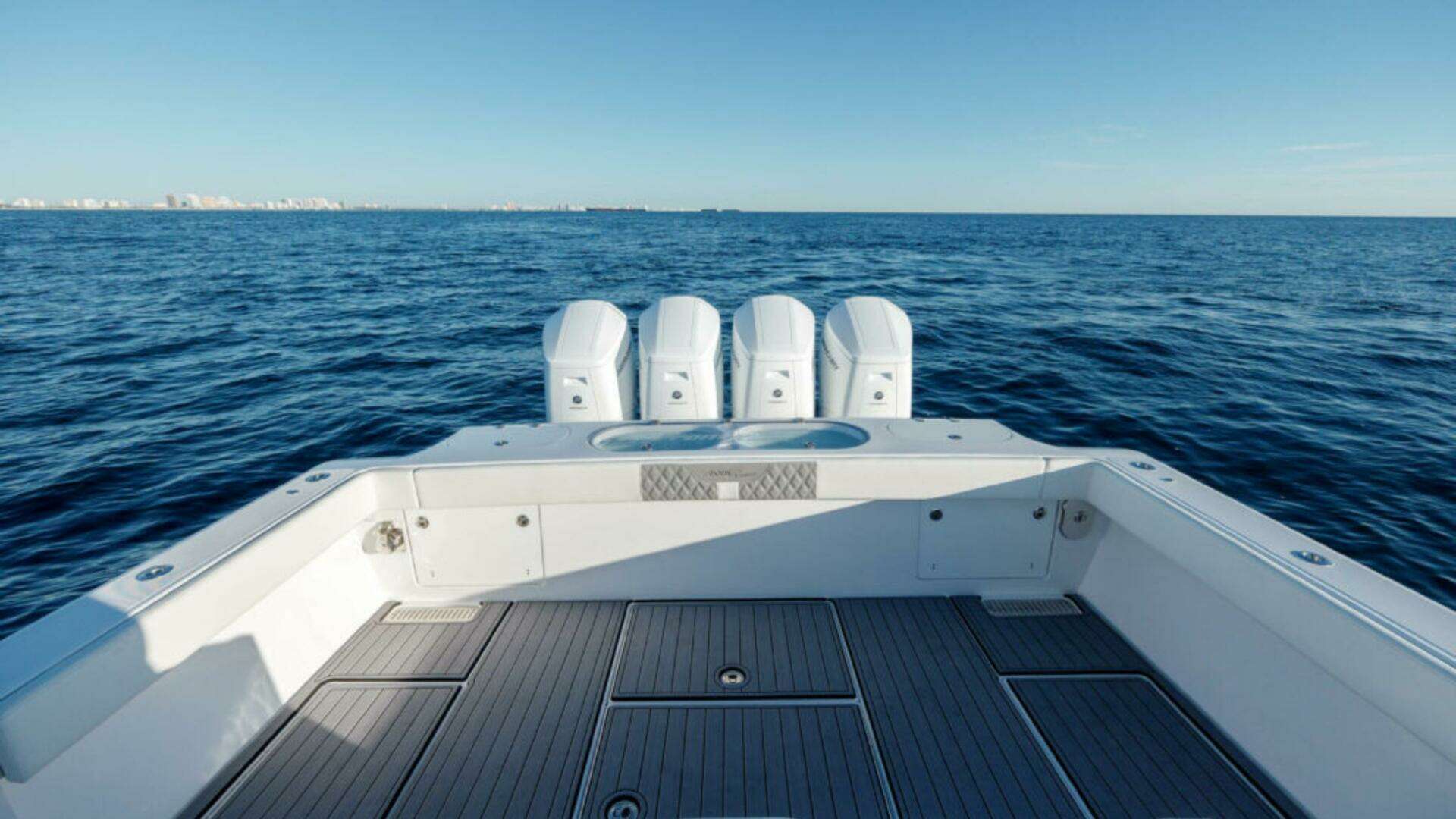 2026 Front Runner 47 Center Console - Image 9
