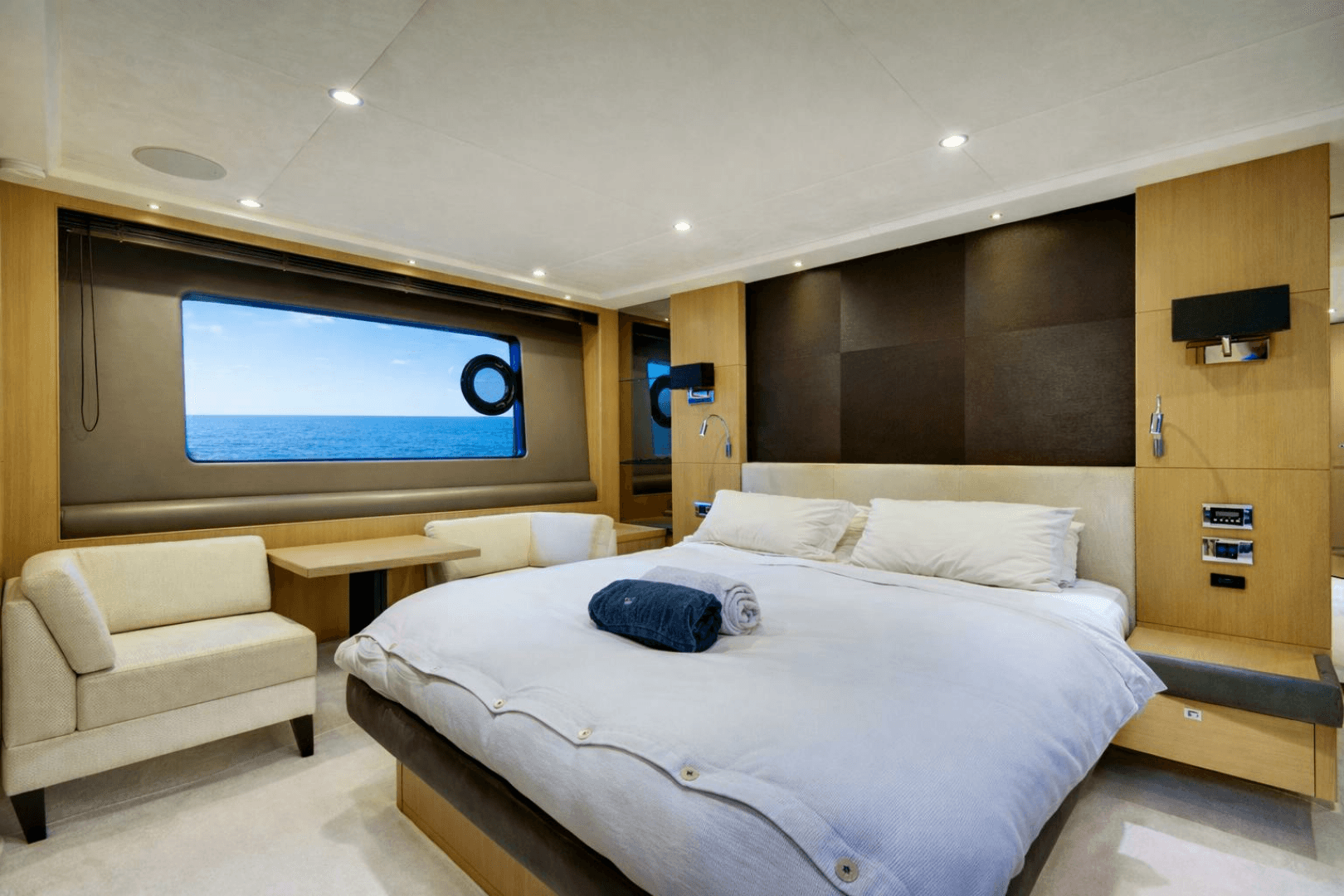 2014 Princess Yachts — - Image 21