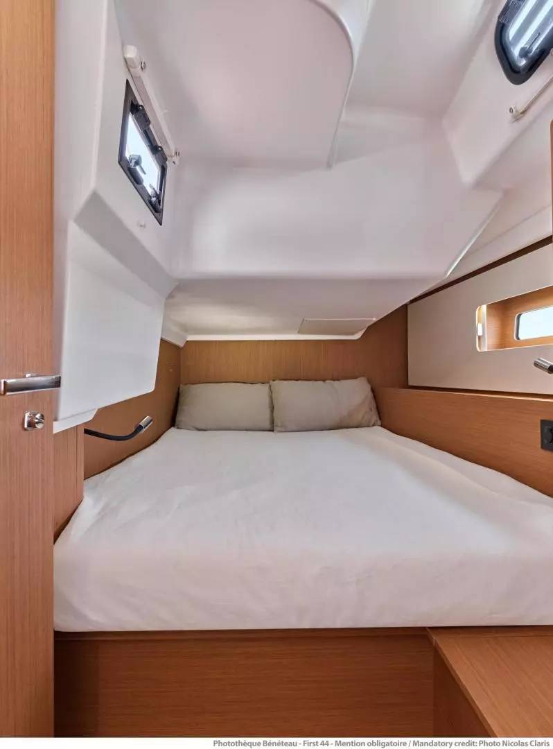 2026 Beneteau First 44 PERFORMANCE - Image 22