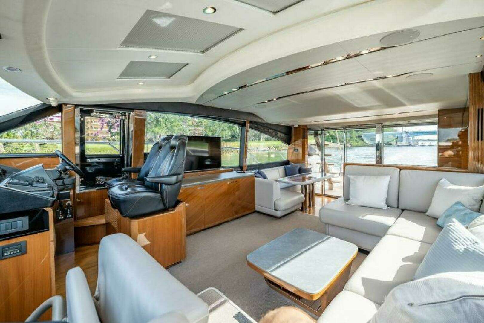2016 Princess S65 - Image 9