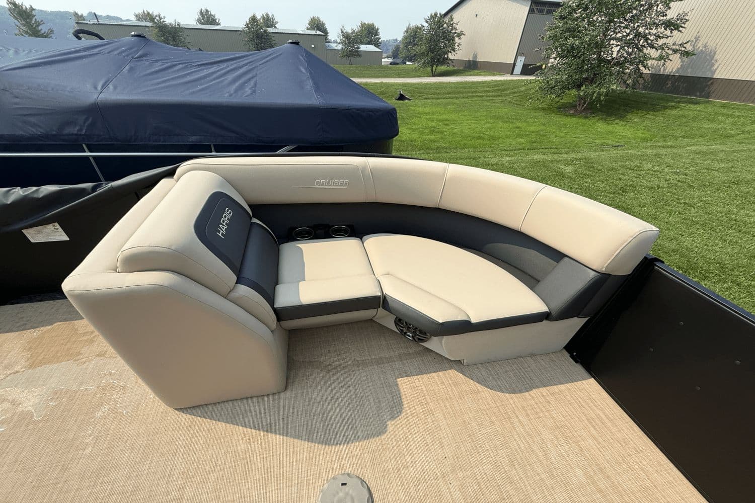 2024 Harris 210CX - 10
