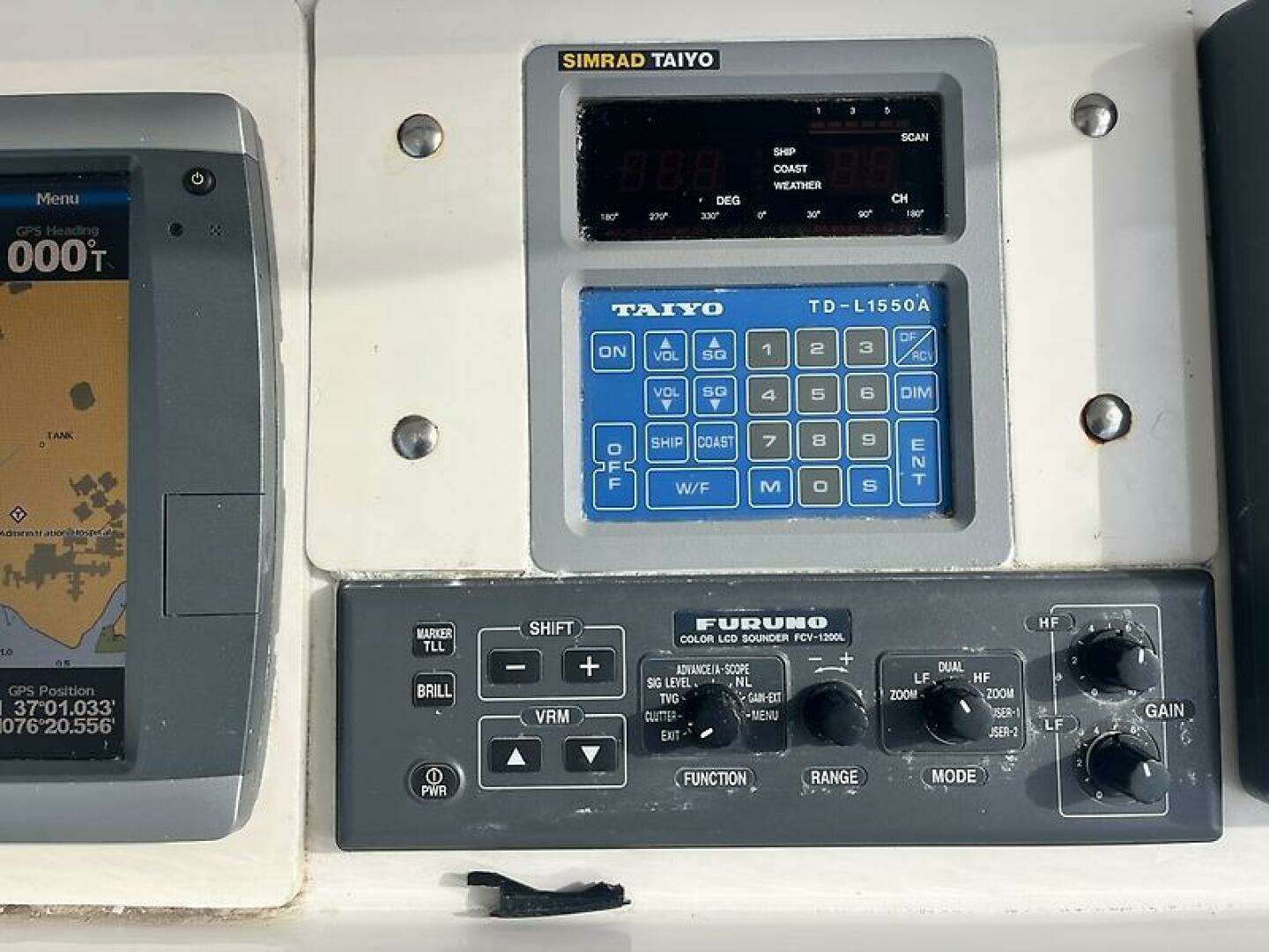 2000 Ocean Yachts 48 Convertible - Image 10