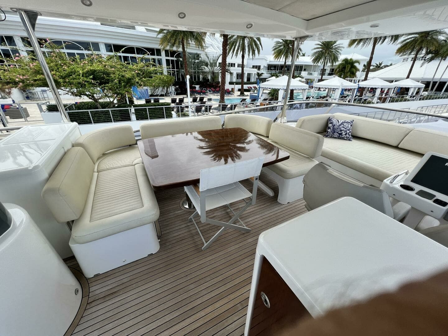 2017 Azimut Magellano - Image 15