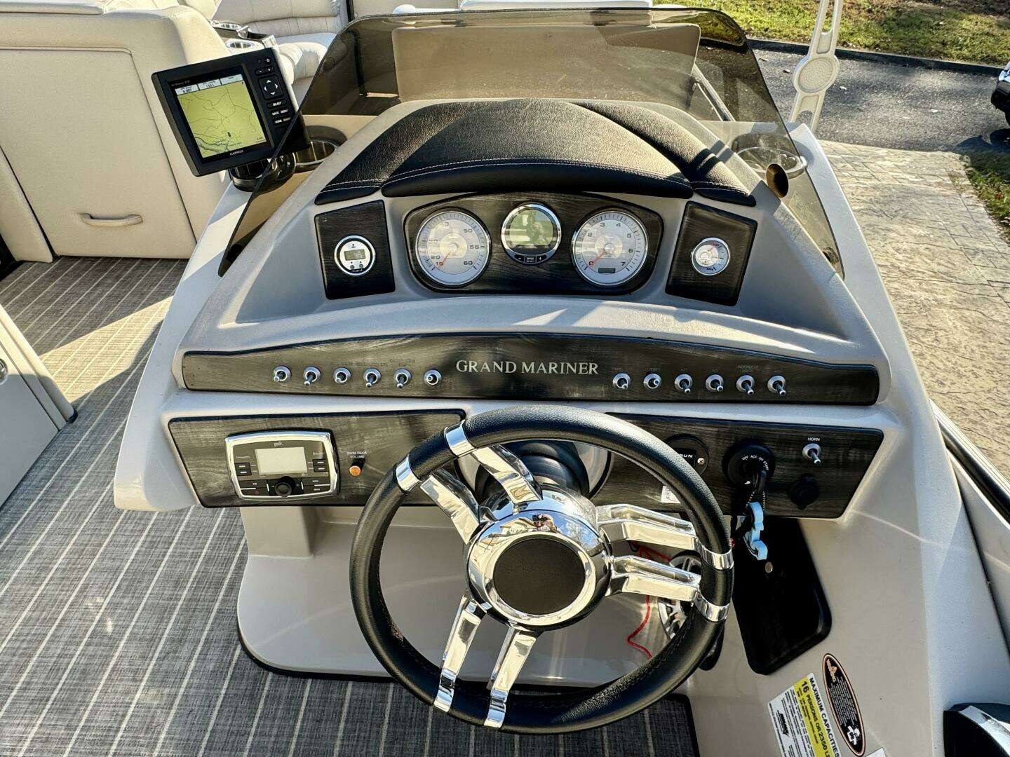 2016 Harris Grand Mariner 250 SLEC Tritoon - Image 46