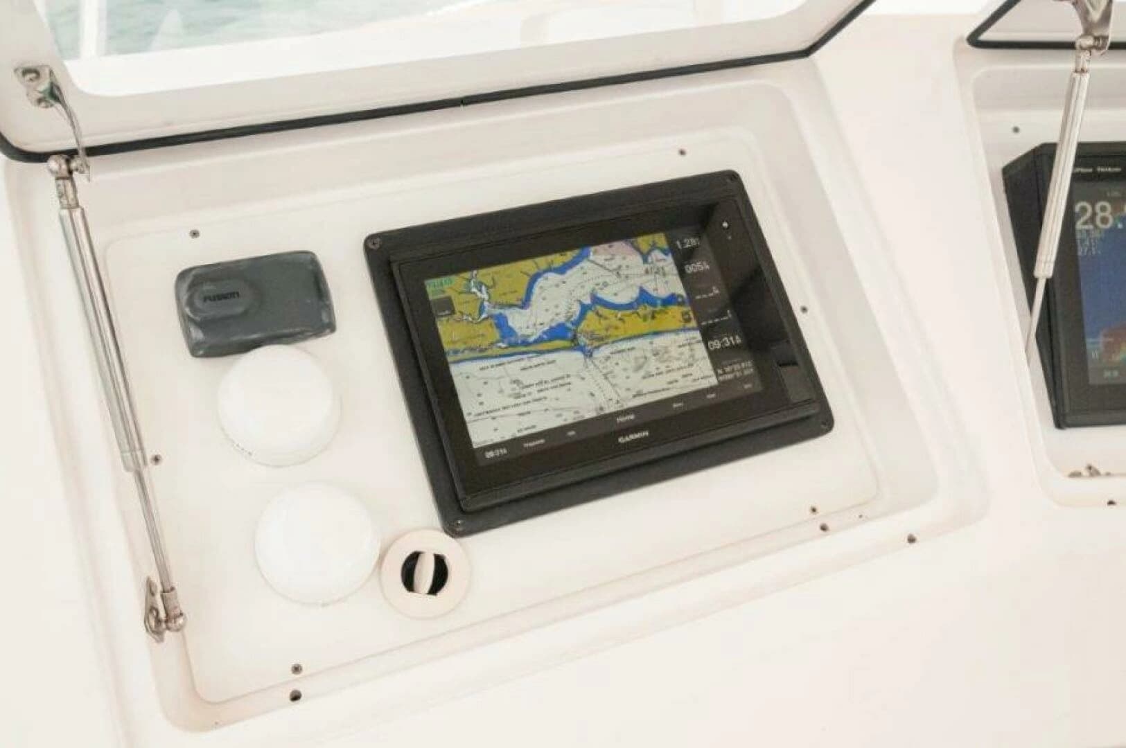 2006 Viking 45 Convertible - Image 25