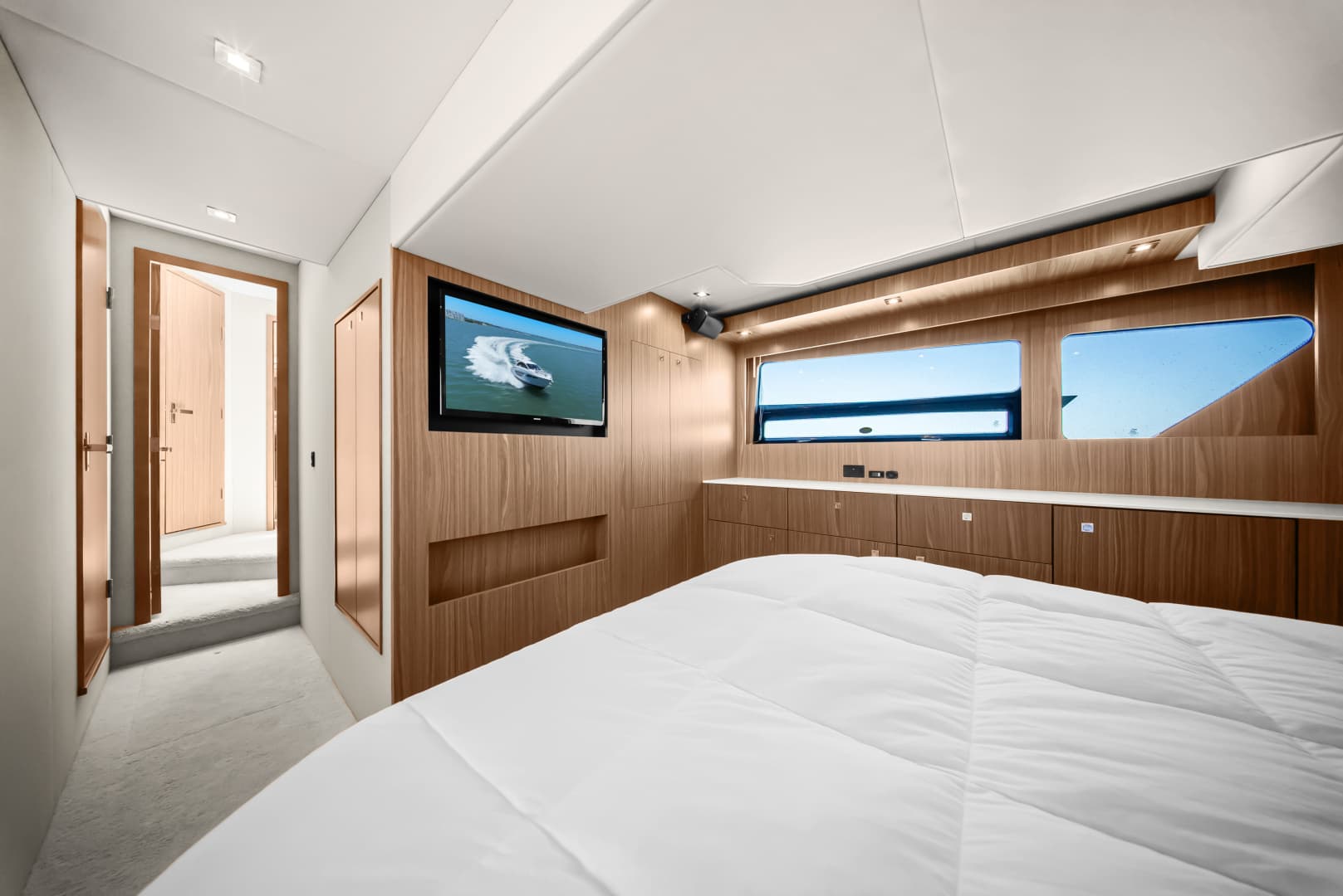 2025 Cruisers Yachts 50 Cantius - Image 80