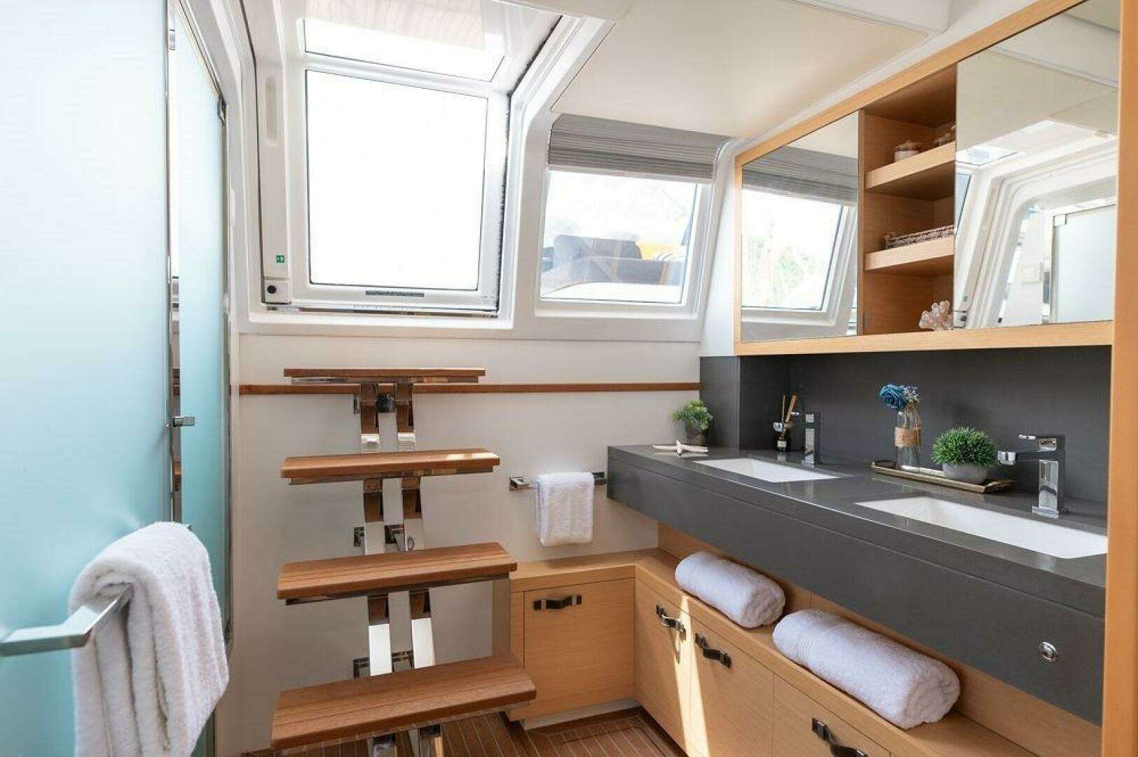 2018 Lagoon 630 Motor Yacht - Image 20