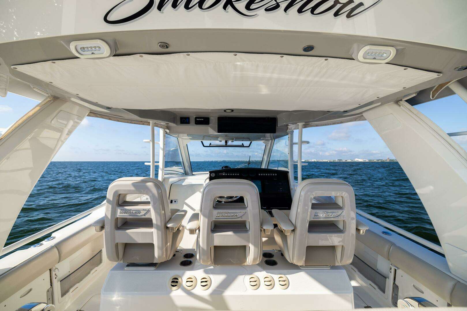2021 Boston Whaler 420 Outrage - Image 37