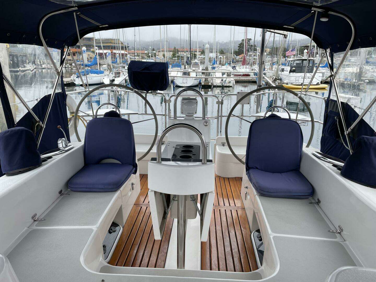 2005 Catalina 470 - Image 13
