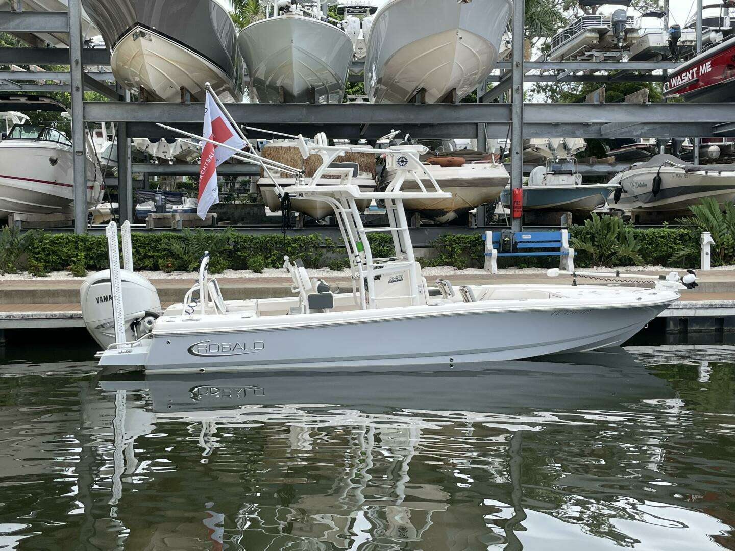2022 Robalo Cayman 246 SD - Image 4