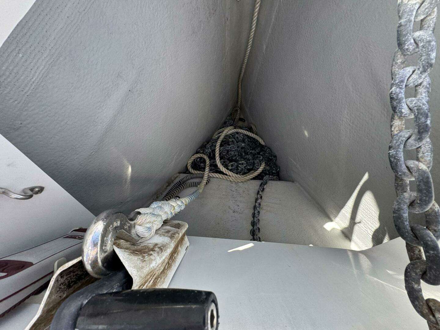 2018 Jeanneau Sun Odyssey 389 - Image 12