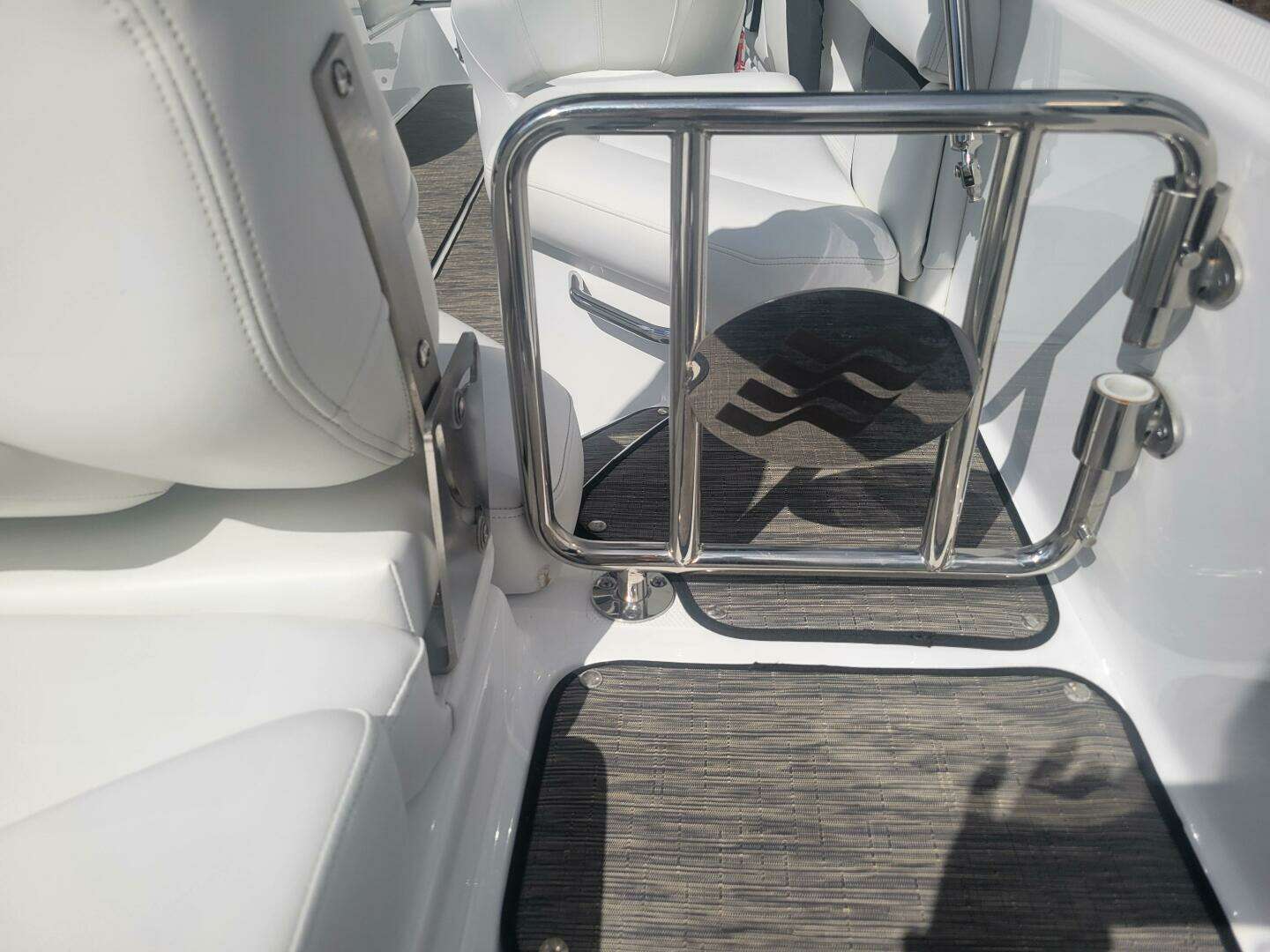 2022 Four Winns HD3 - Image 12