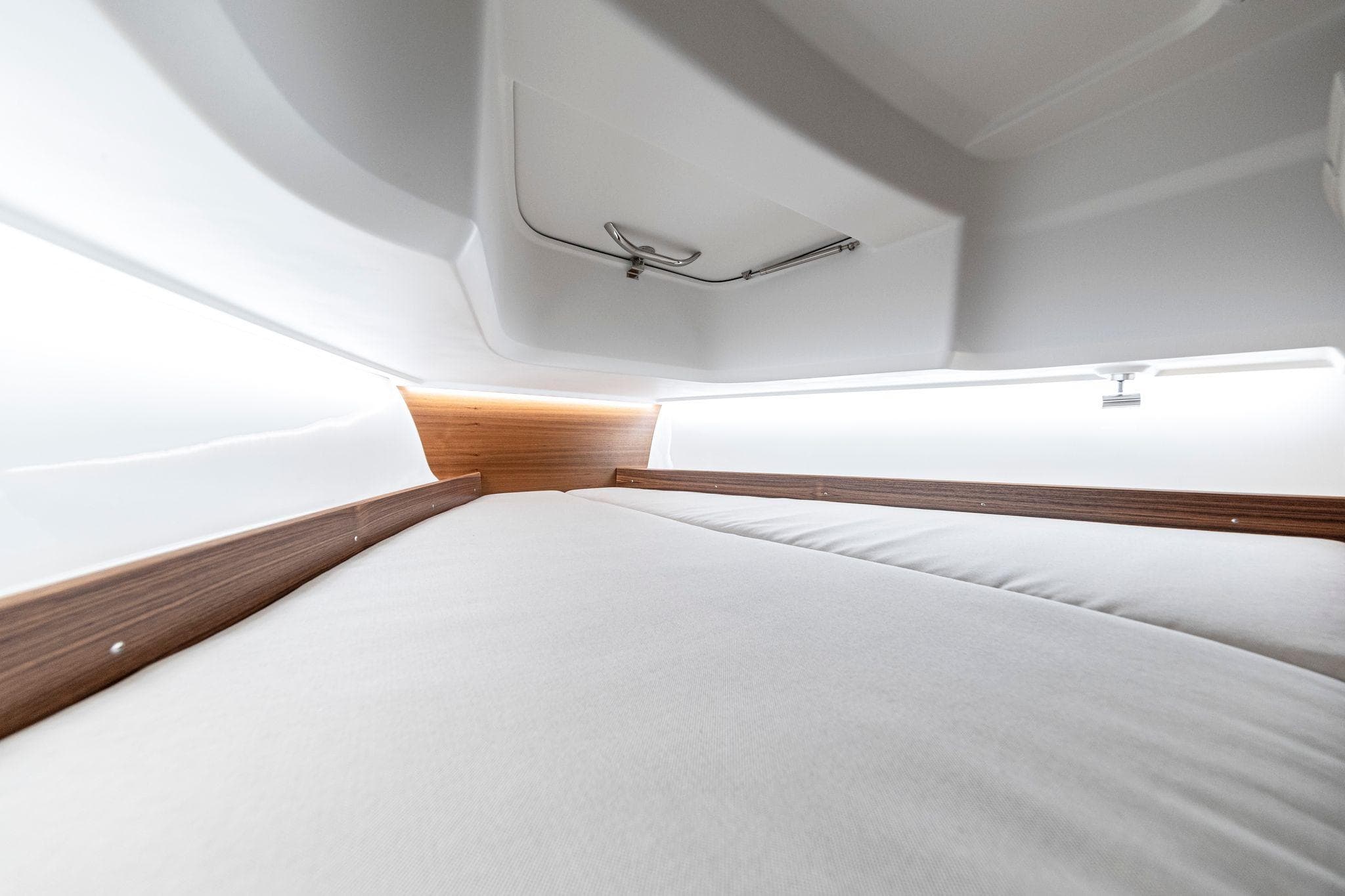 2026 Nimbus T8 new boat available in Menorca, Spain - Clearwater Marine