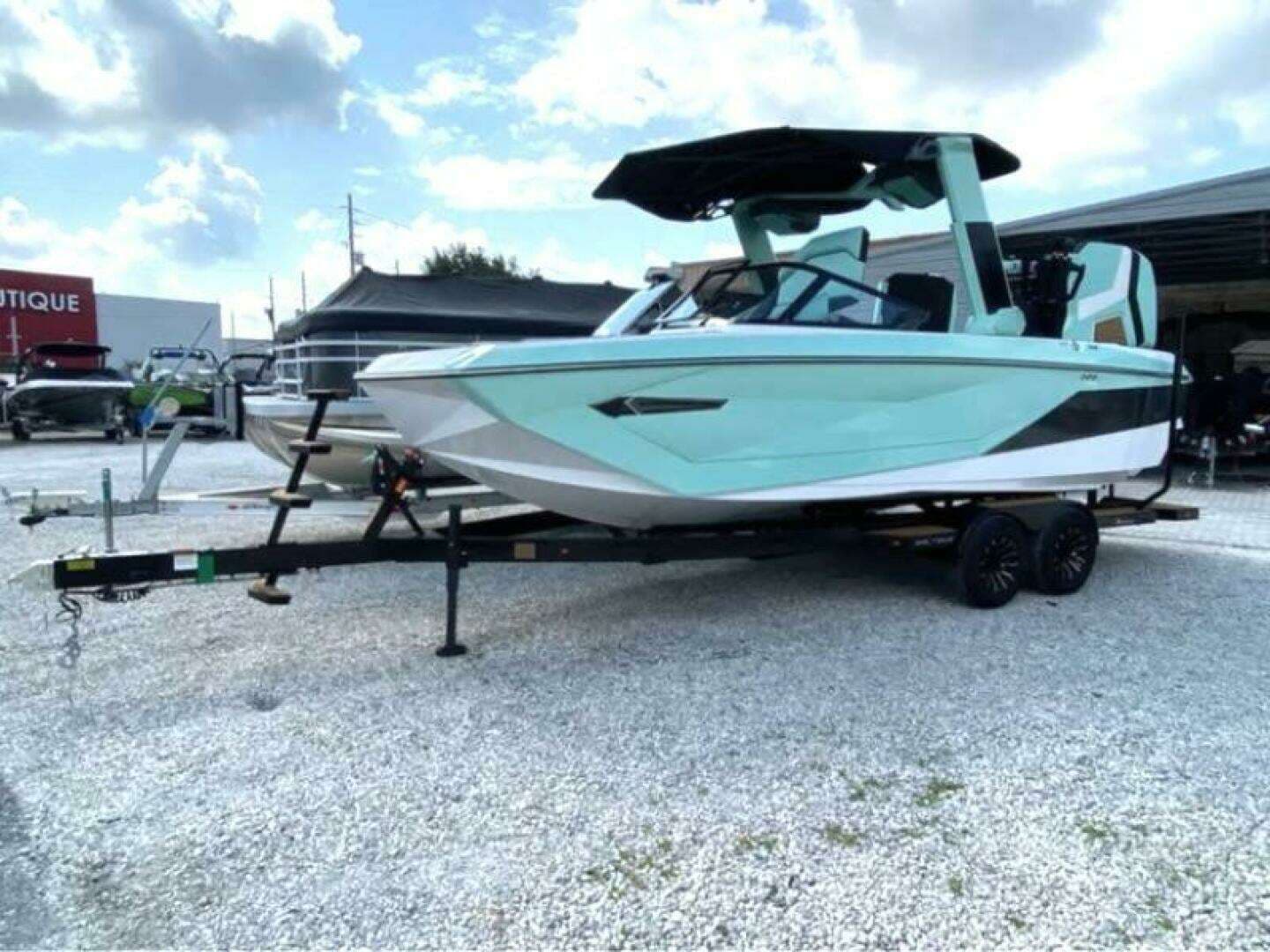 2024 Nautique Super Air G23 - Image 8