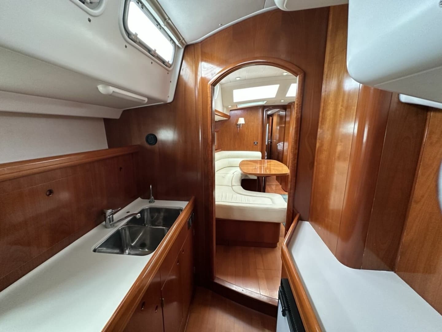 2003 Beneteau 57 - Image 24